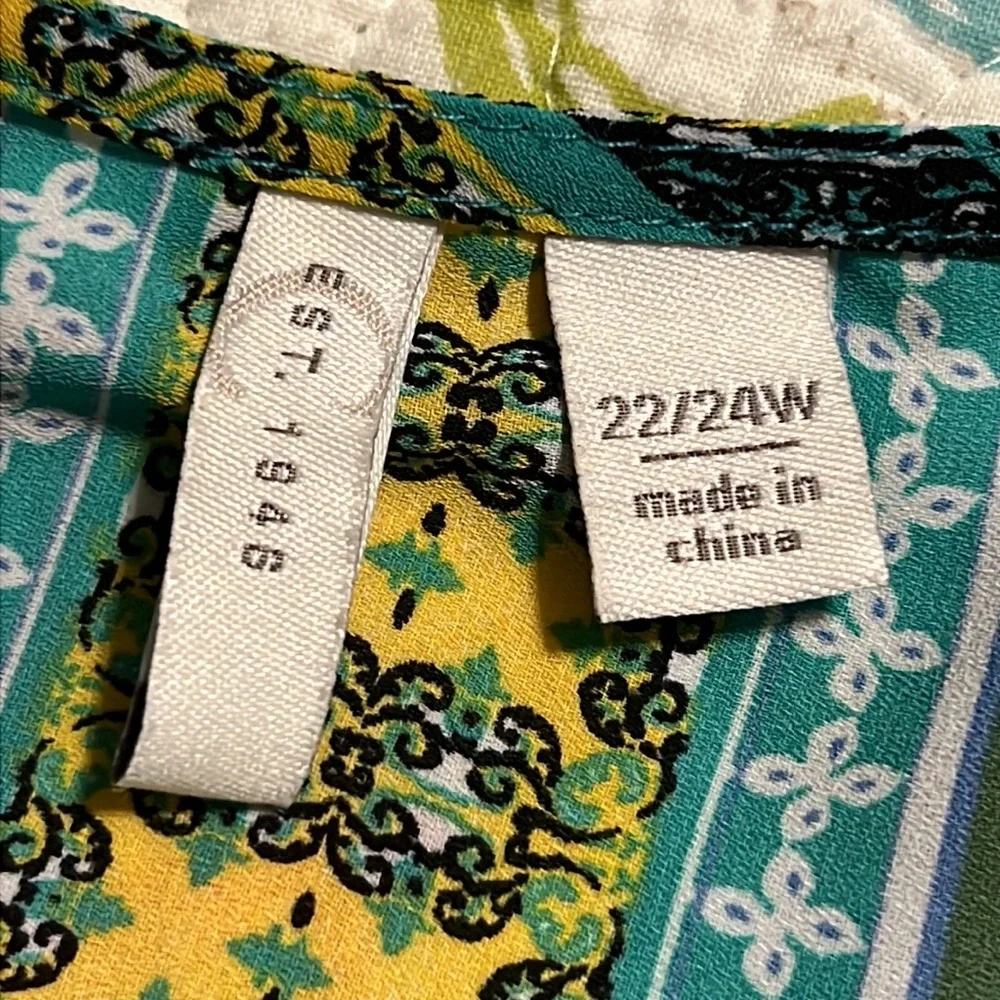 CATO womens plus size 22/24W blouse 3/4 sleeves geometric pattern green yellow - Picture 4 of 9